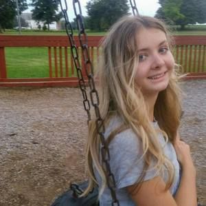 Meet your Posher, Elaine